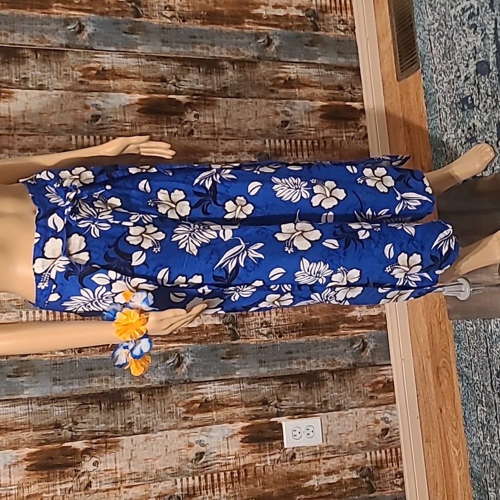 Wrap-around Hawaiian pants
